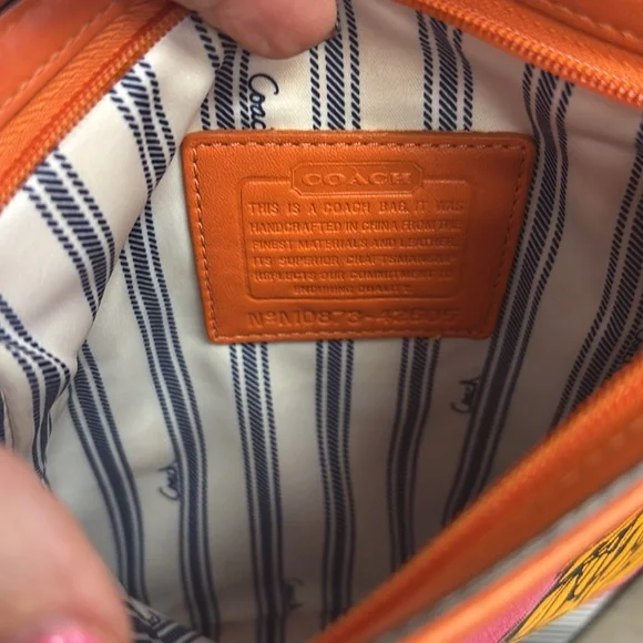 AUTHENTIC COACH Crossbody Pink Orange SWING PACK W/KISS LOCK CHANGE PURSE - Picture 6 of 8